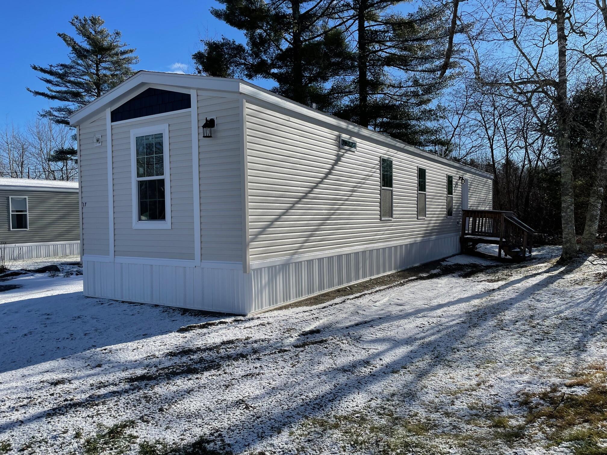 17 Macleod Lane Belfast ME 04915