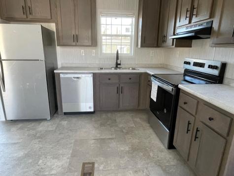 17 Macleod Lane Belfast ME 04915