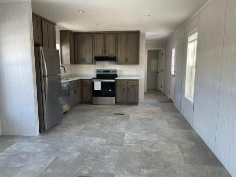 17 Macleod Lane Belfast ME 04915