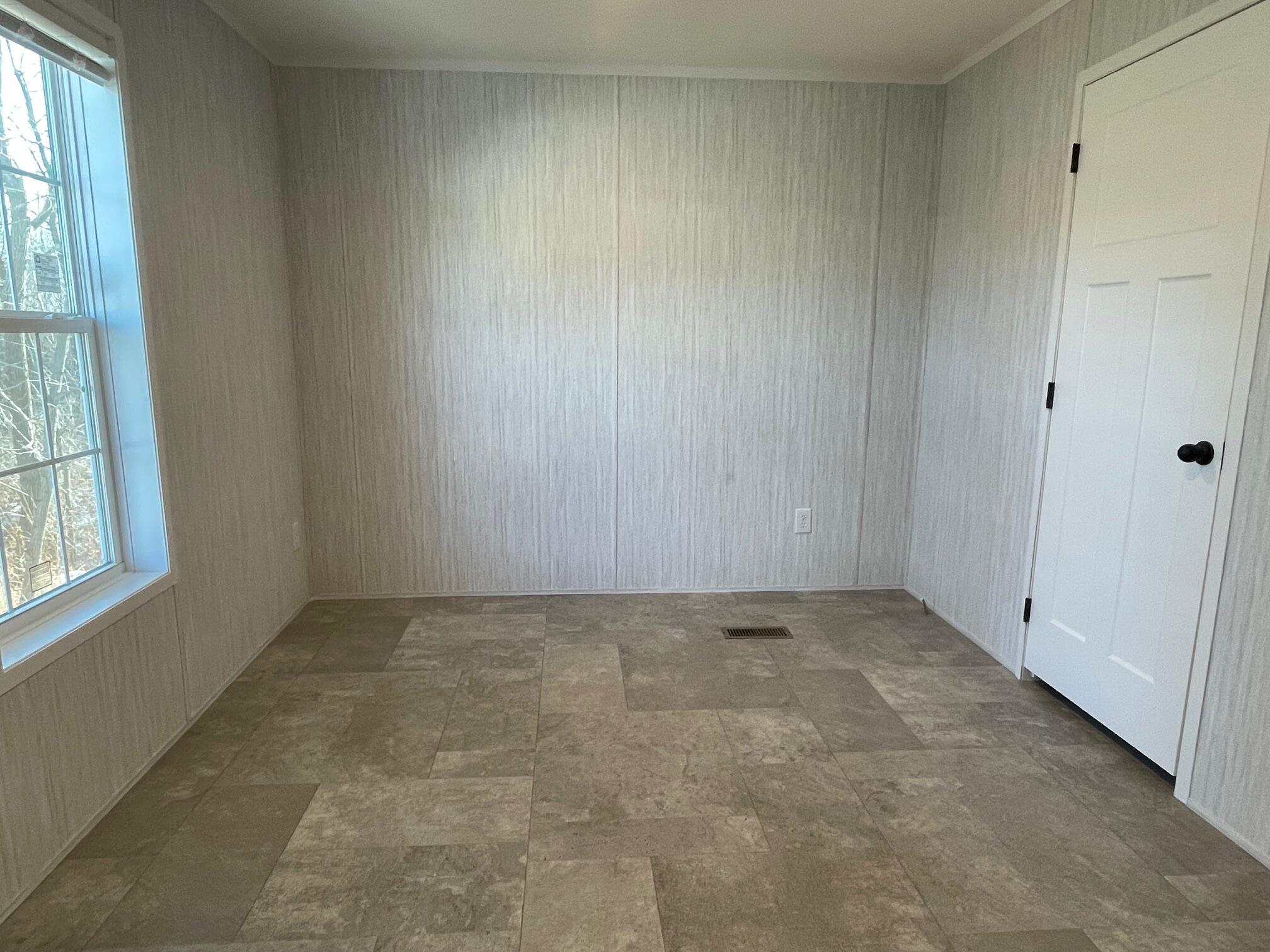 17 Macleod Lane Belfast ME 04915