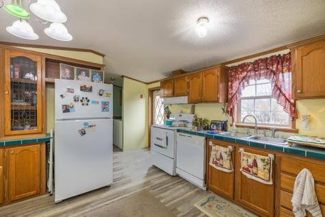 4 Mark Street Poland ME 04274
