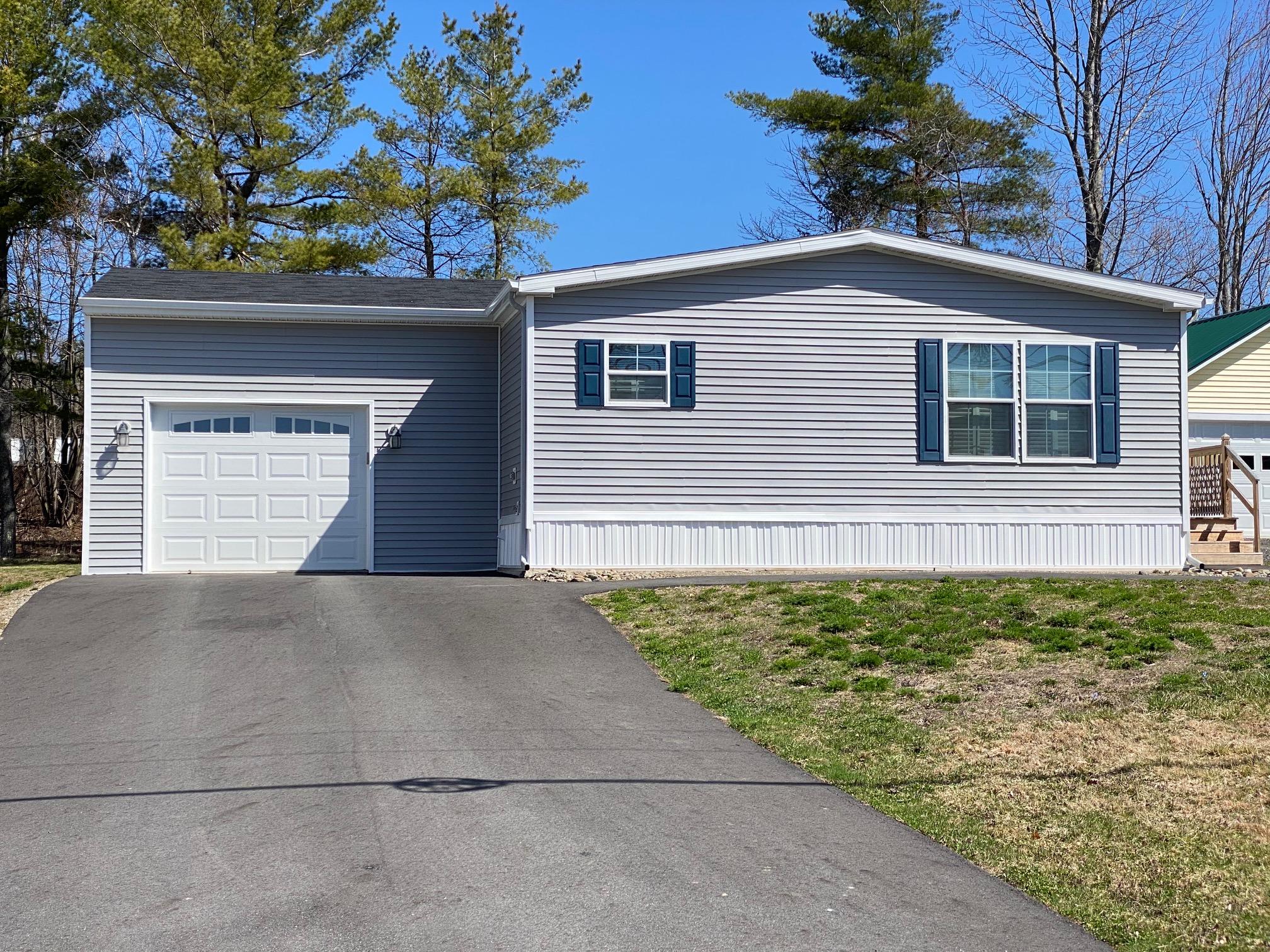 8 E Street Bangor ME 04401