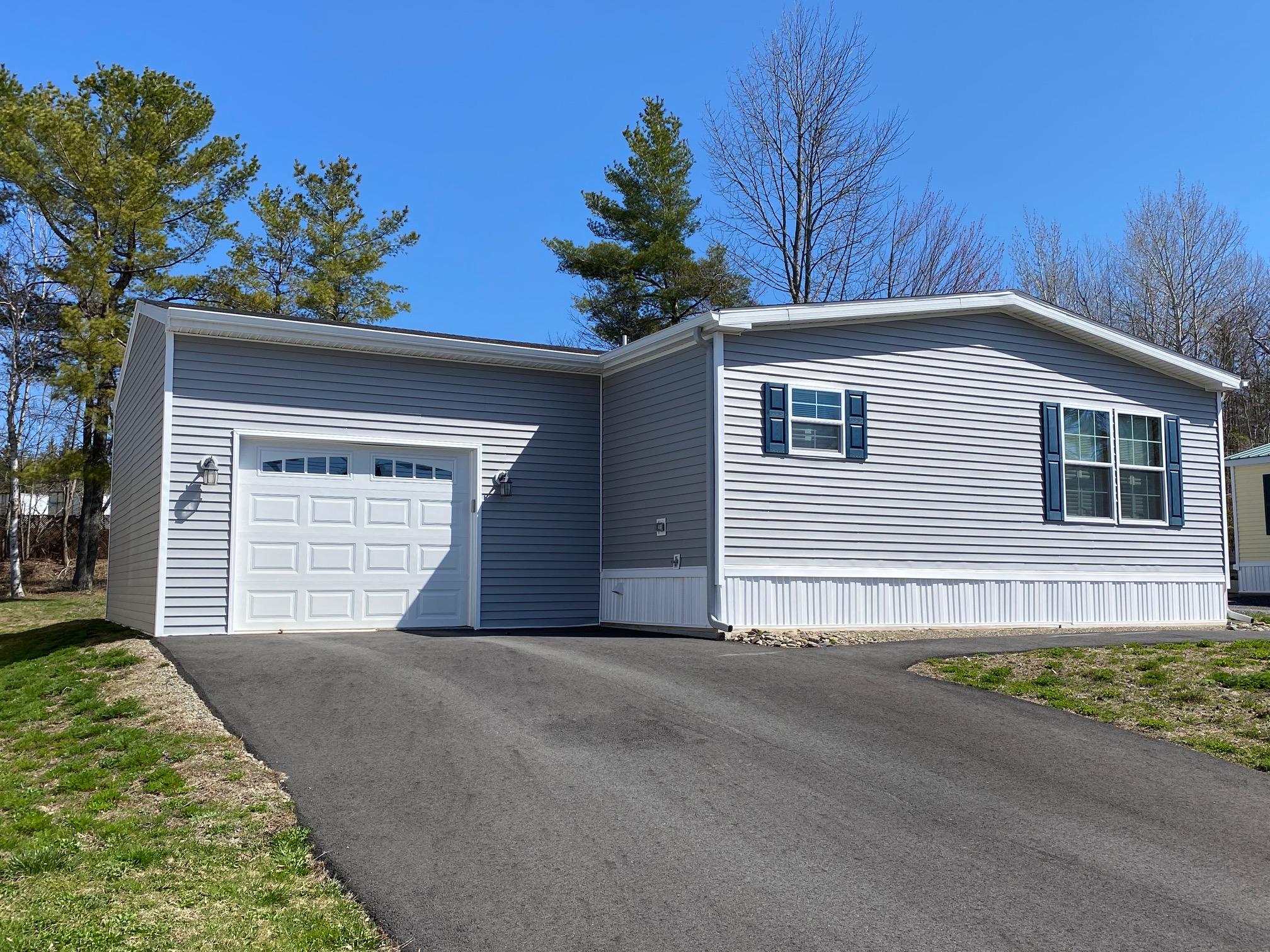 8 E Street Bangor ME 04401