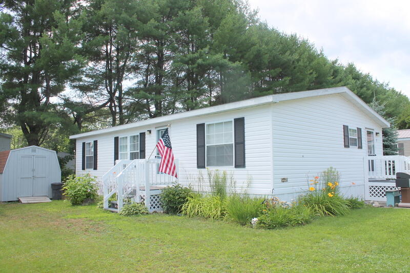 11 Harvest Lane Lewiston ME 04240