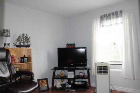11 Harvest Lane Lewiston ME 04240