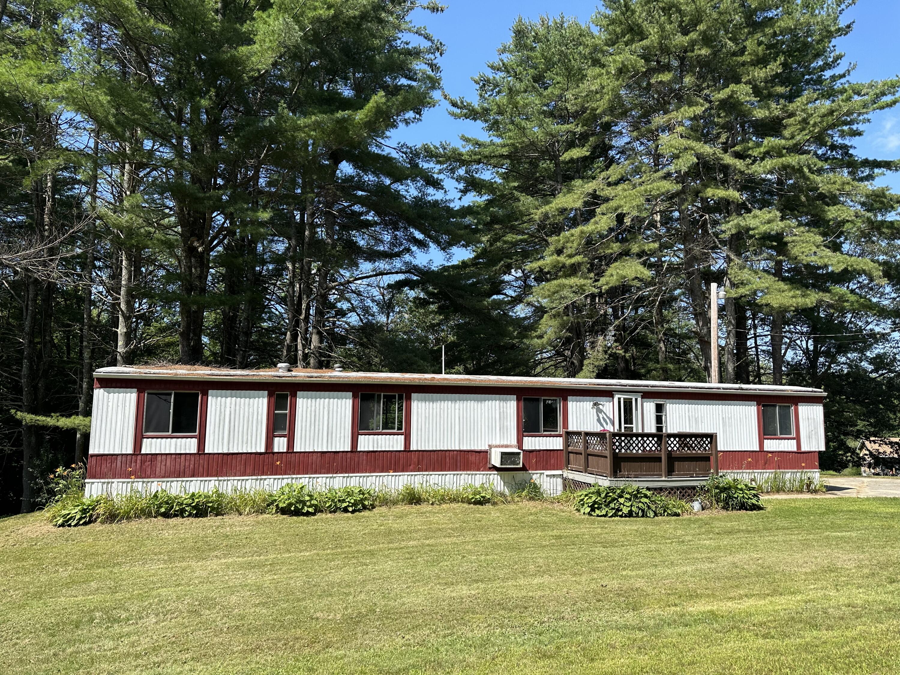 348 Garfield Road Minot ME 04258