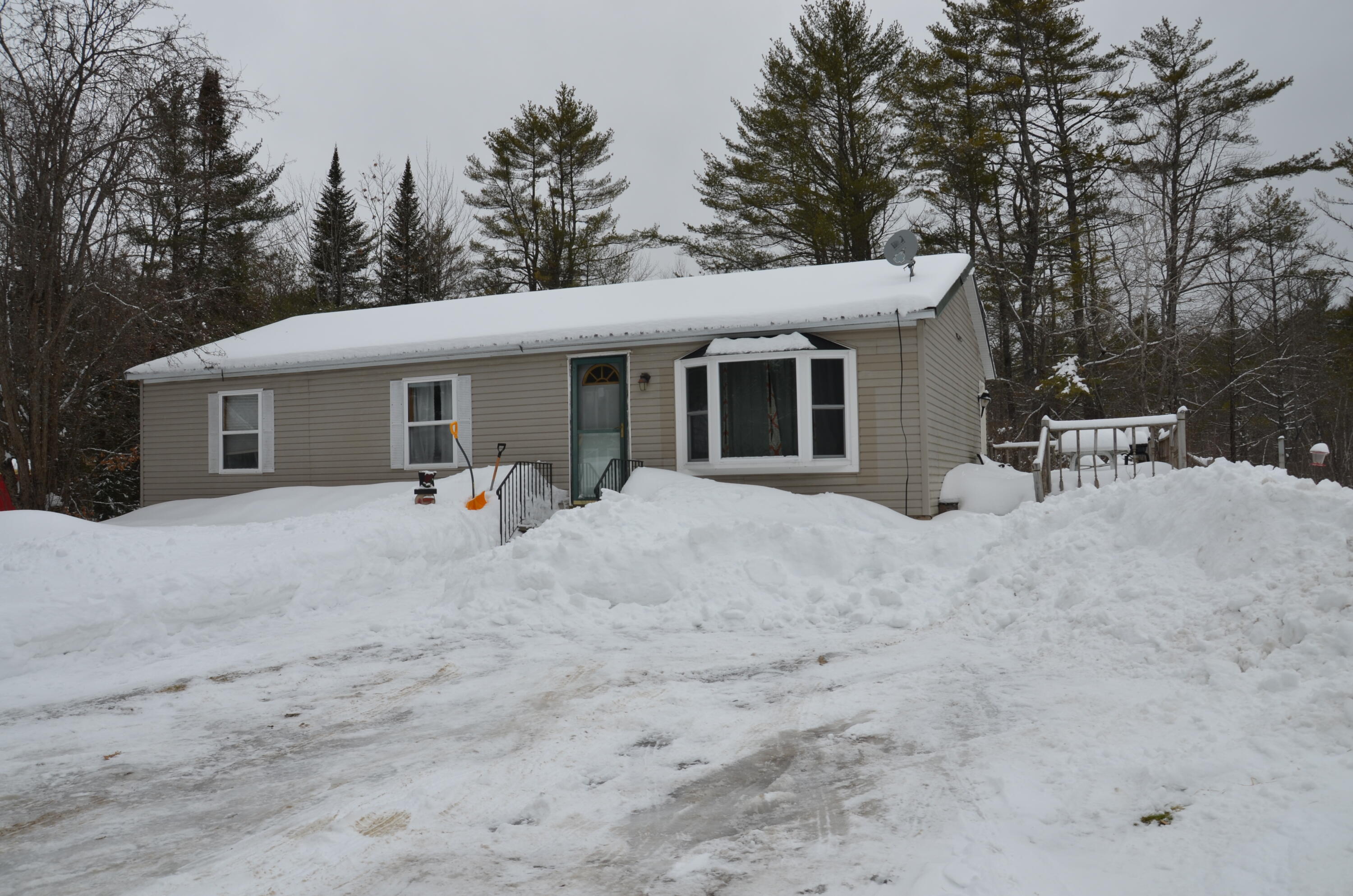 391 S Main Street Mechanic Falls, ME