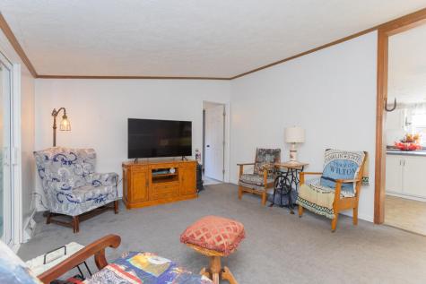 325 Us Route 2 W Wilton ME 04294