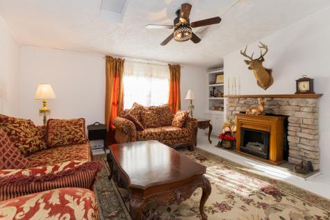 325 Us Route 2 W Wilton ME 04294