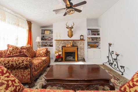 325 Us Route 2 W Wilton ME 04294