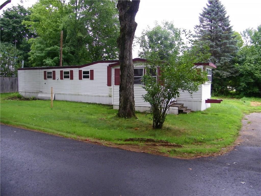 10 Lake Street Oxford ME 04270