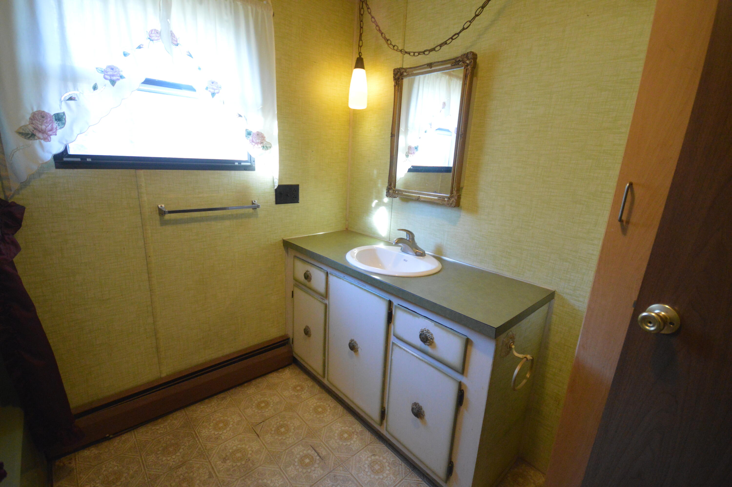 52 Shadow Lane Holden ME 04429