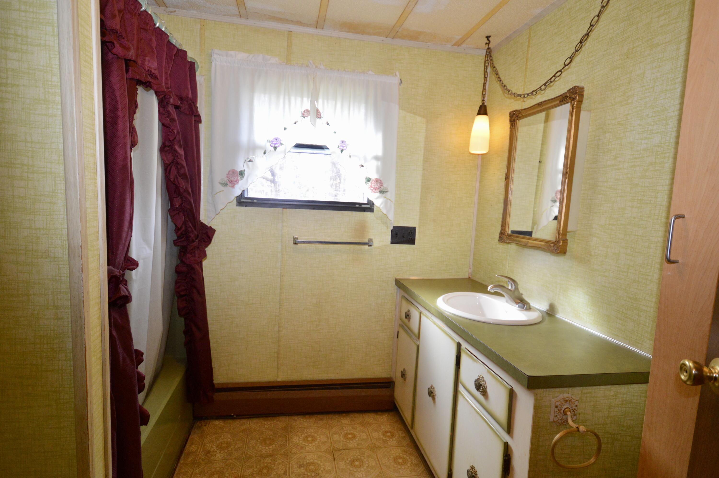 52 Shadow Lane Holden ME 04429