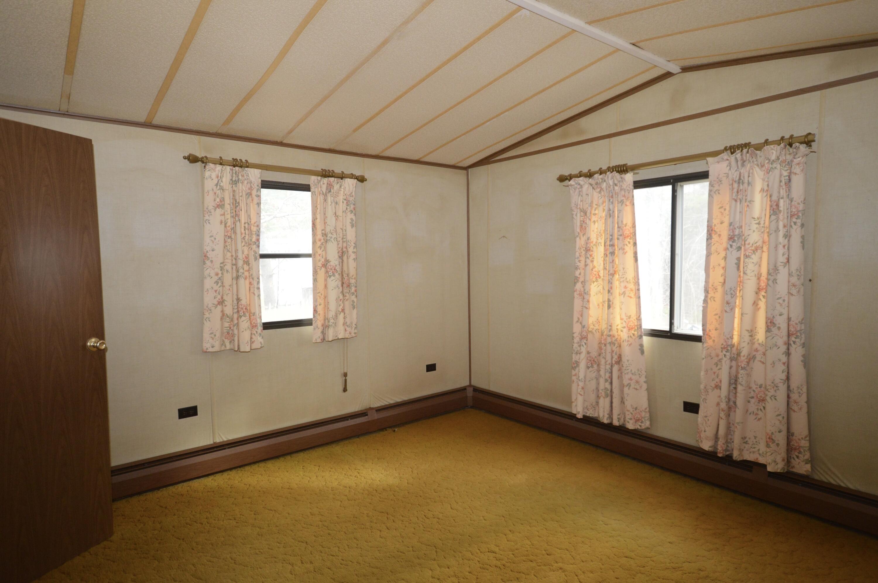 52 Shadow Lane Holden ME 04429