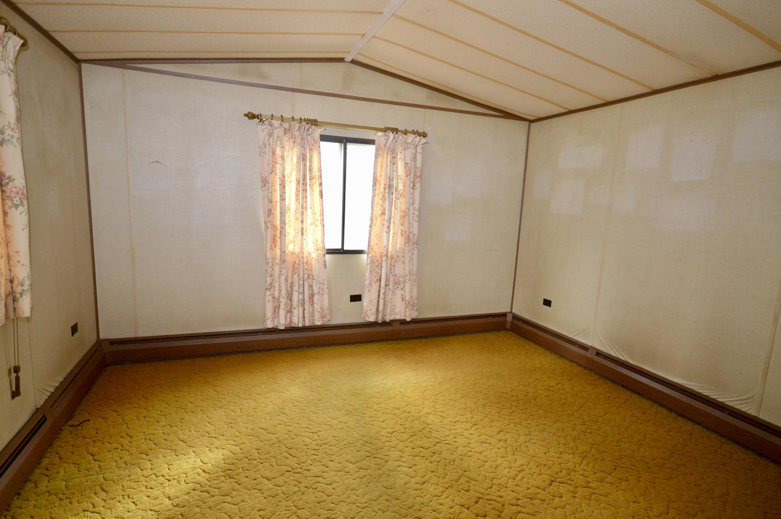 52 Shadow Lane Holden ME 04429