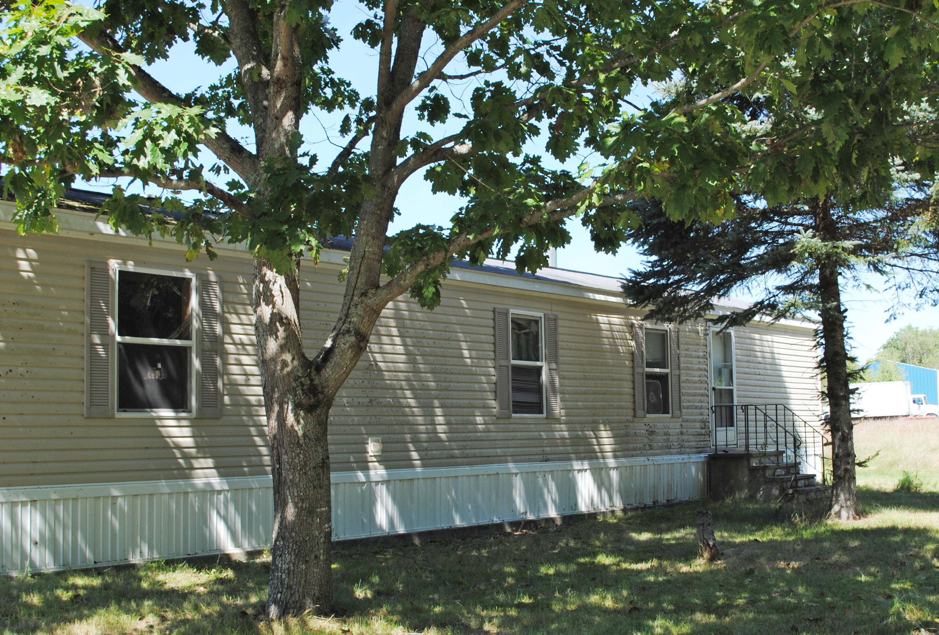 262 West Road Bowdoin ME 04287