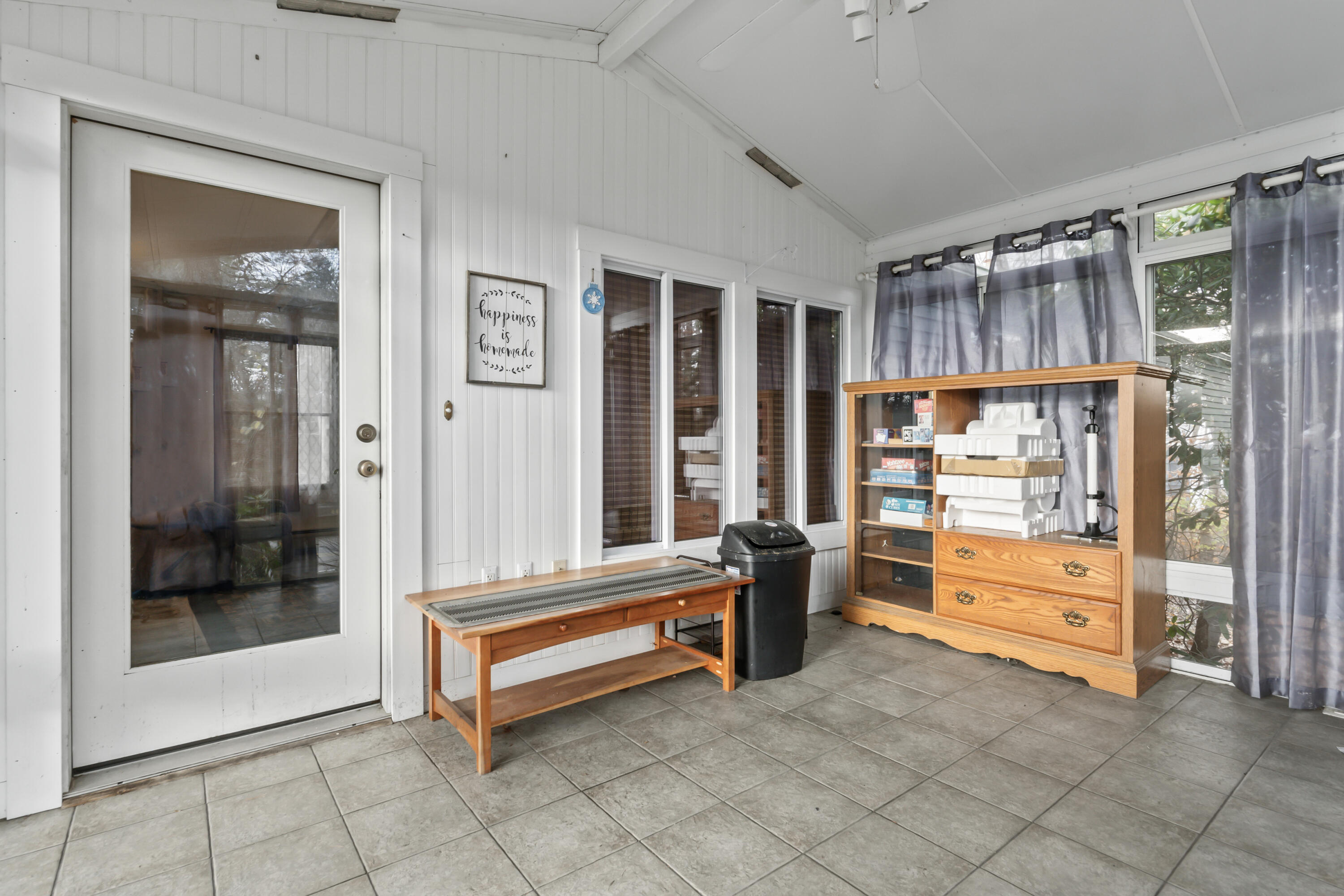 1106 Us Route 1 York ME 03909