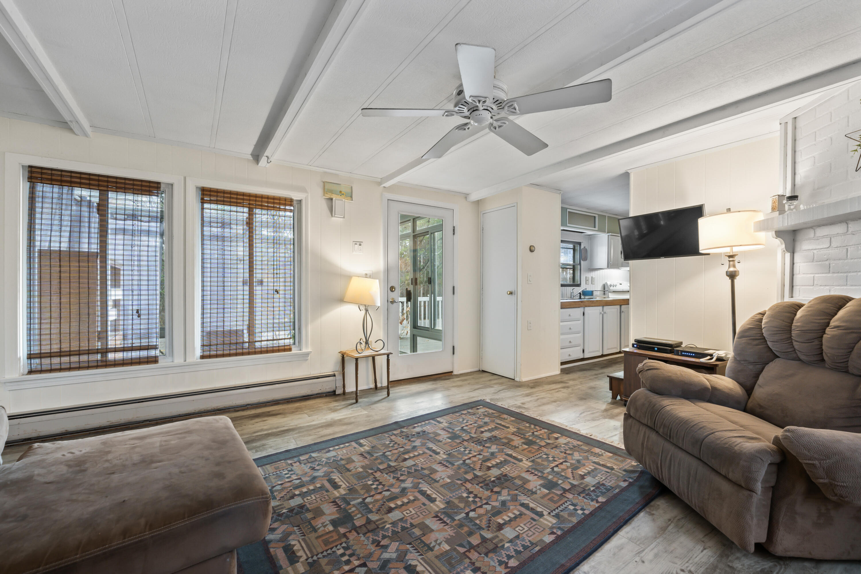 1106 Us Route 1 York ME 03909