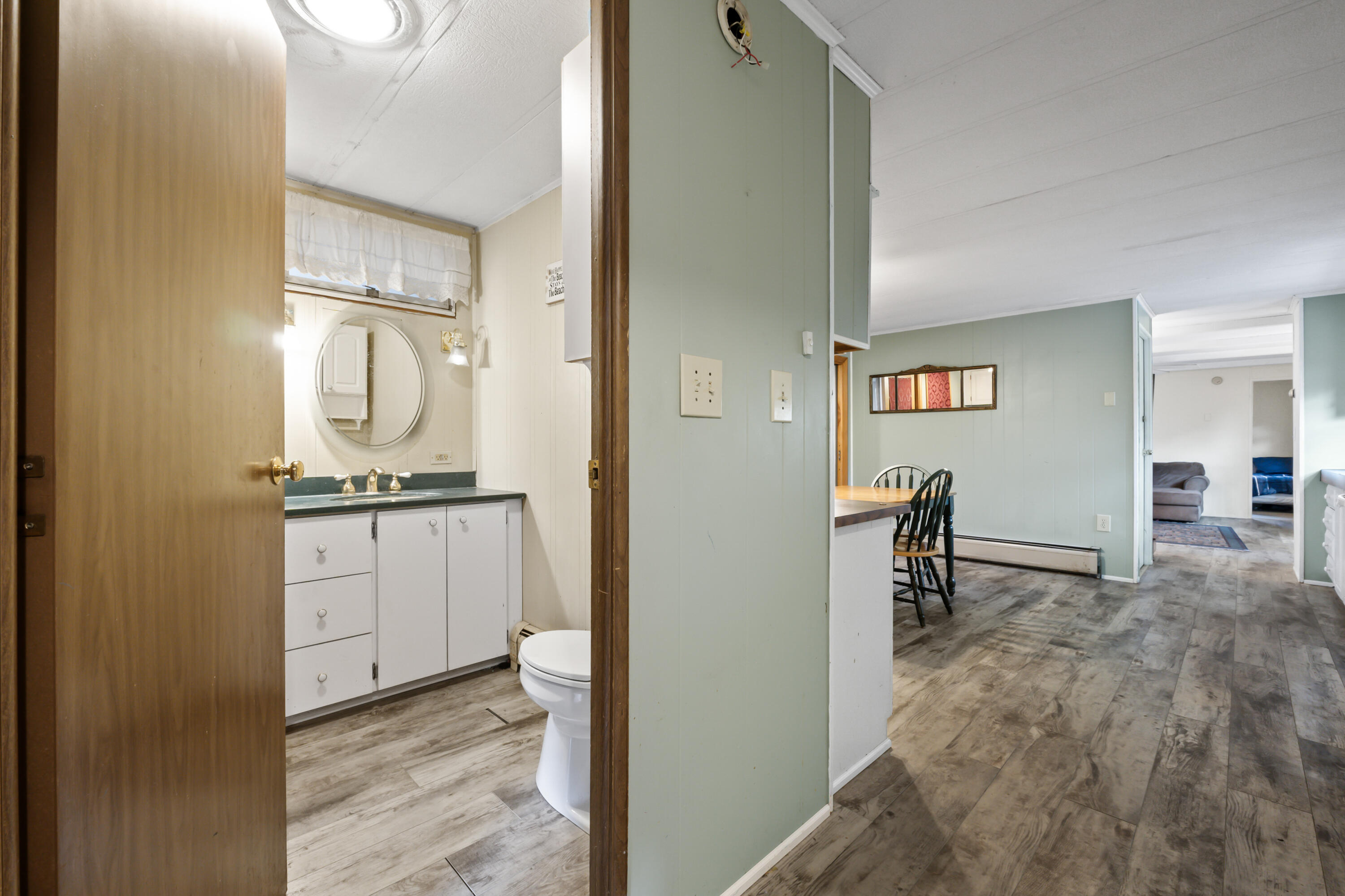 1106 Us Route 1 York ME 03909