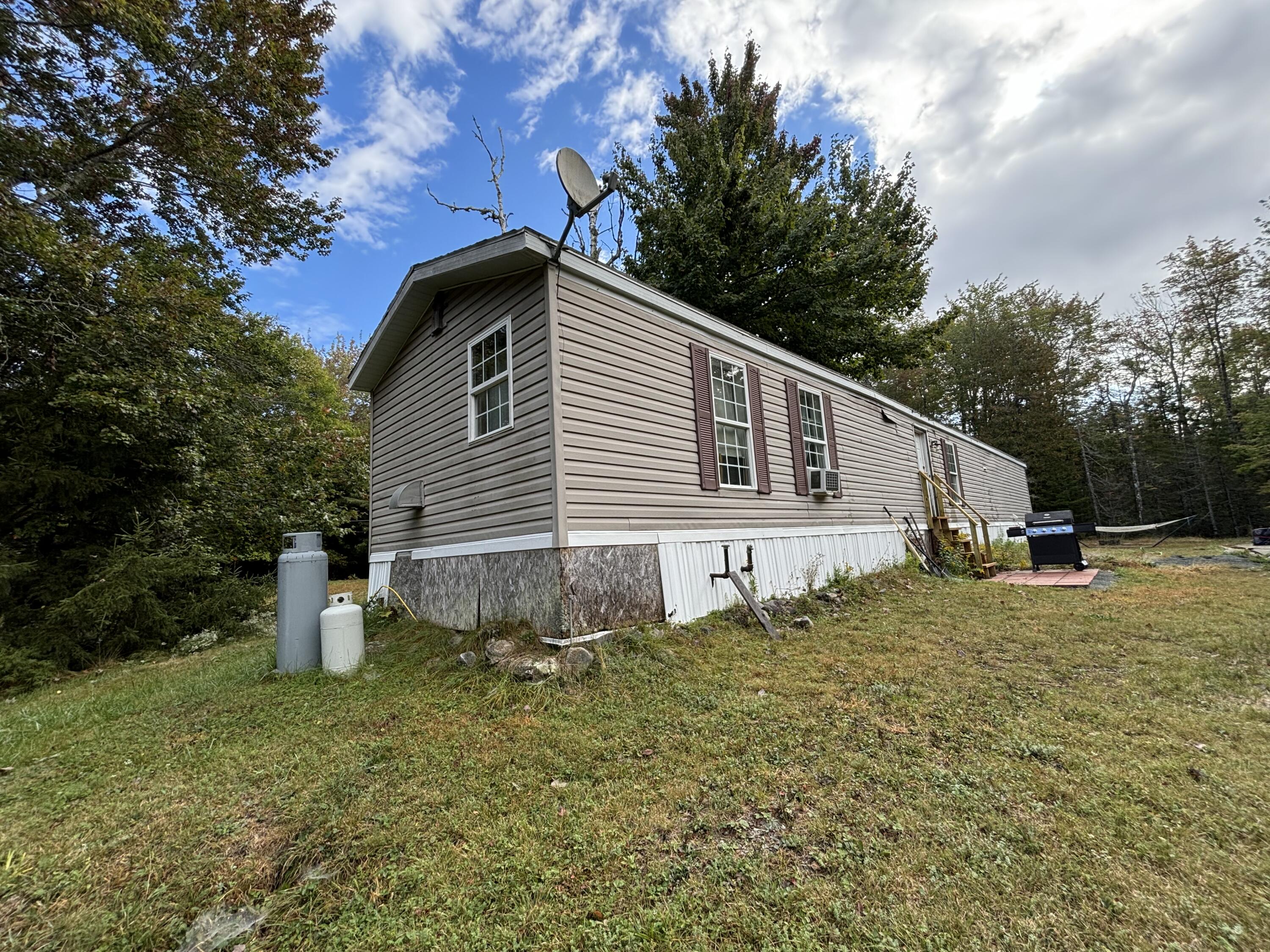 261 S Bay Road Franklin ME 04634