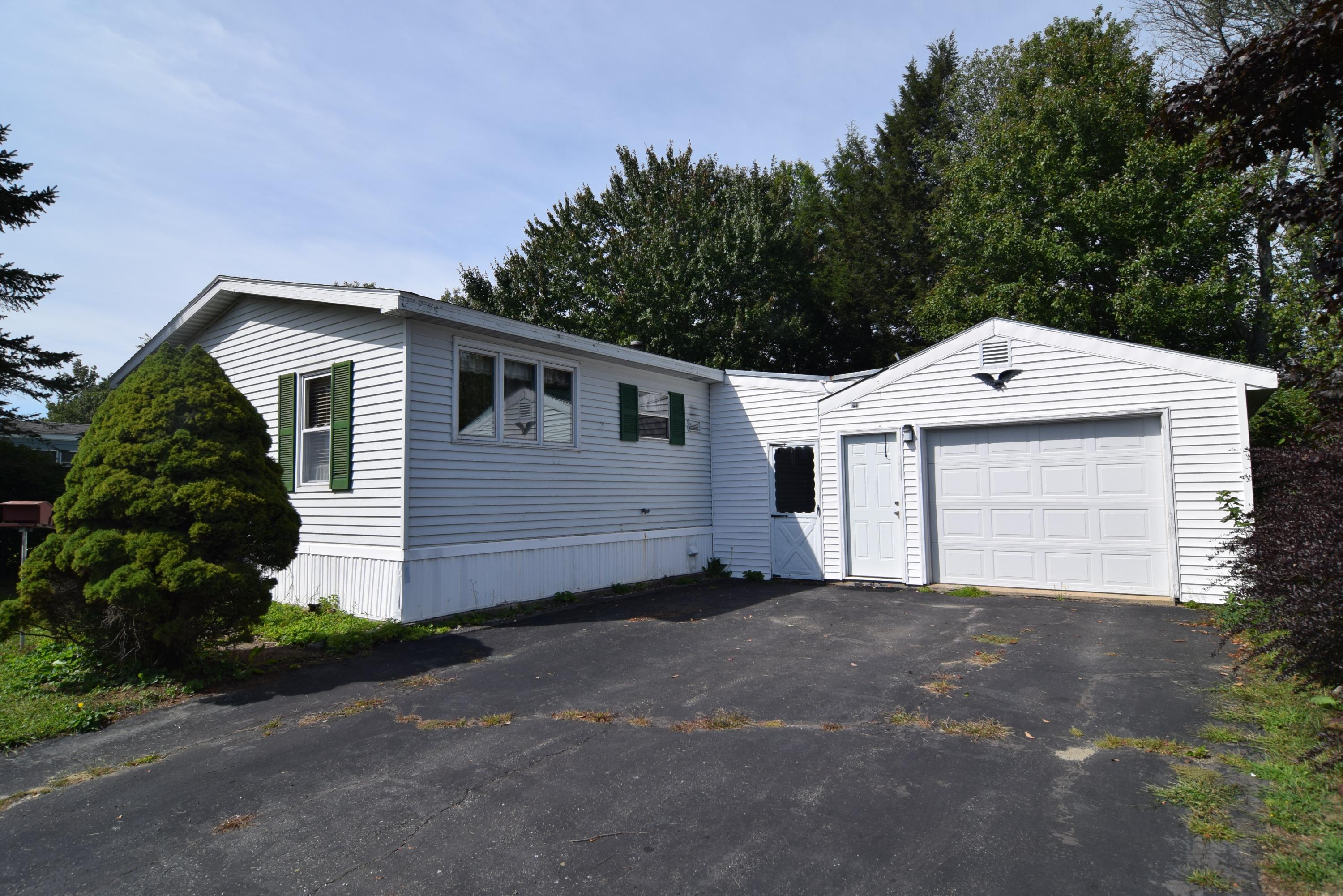 27 Julie Street Poland ME 04274