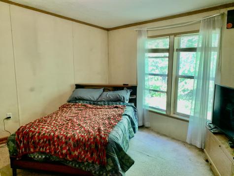 272 Pleasant Street Oxford ME 04270