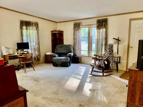 272 Pleasant Street Oxford ME 04270