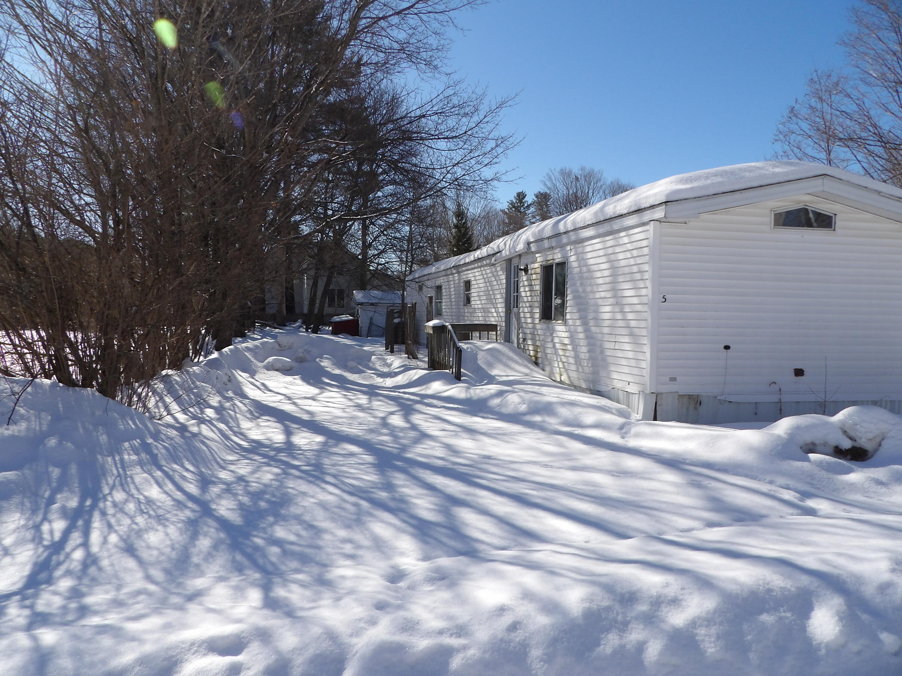 5 James Street Bingham Maine Real Estate Listing MLS 1553321