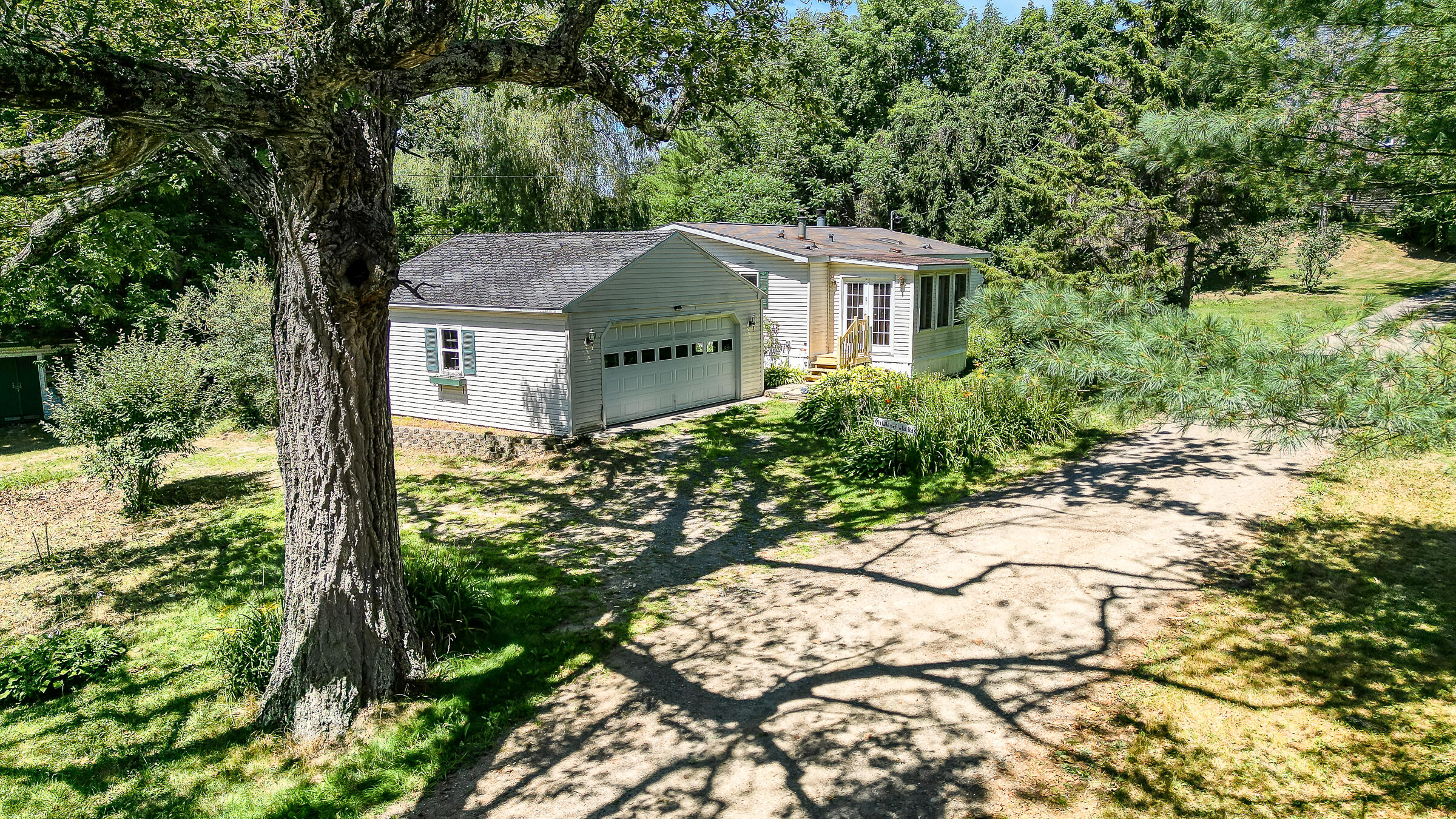 94 Whitefield Road Pittston ME 04345