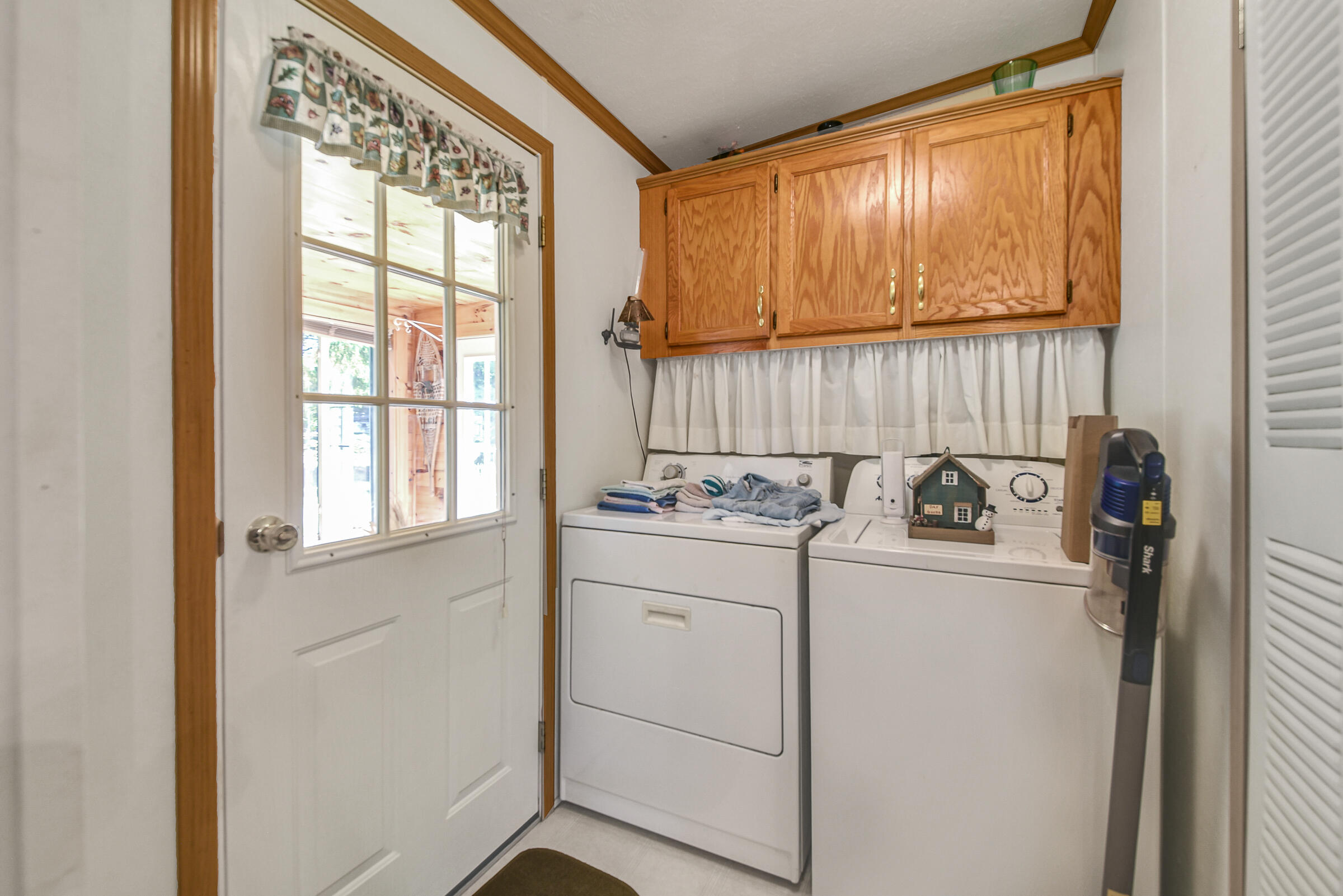 94 Whitefield Road Pittston ME 04345