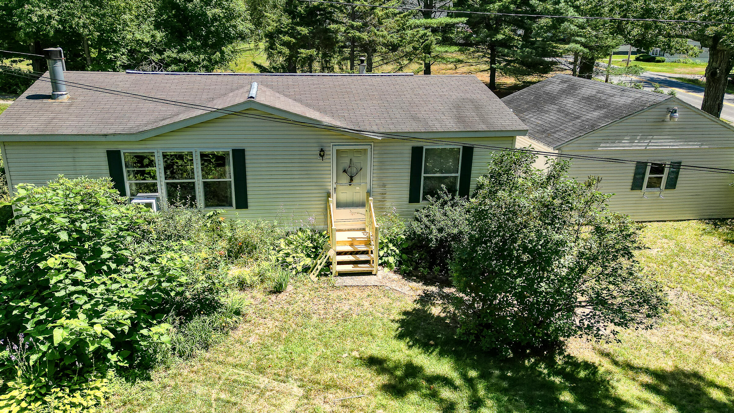 94 Whitefield Road Pittston ME 04345
