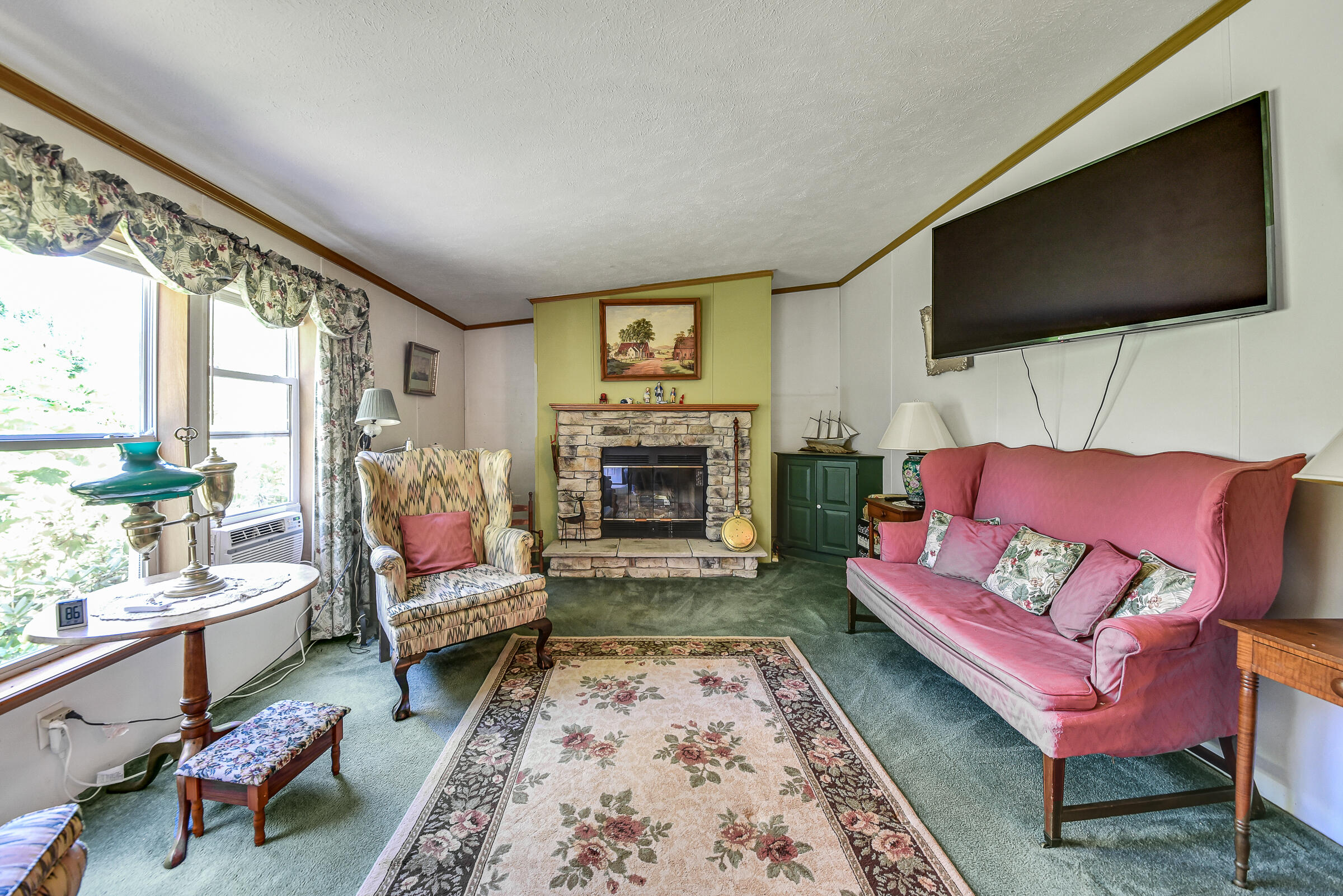 94 Whitefield Road Pittston ME 04345