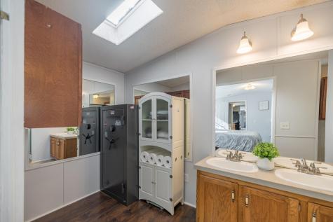72 Northern Avenue Auburn ME 04210