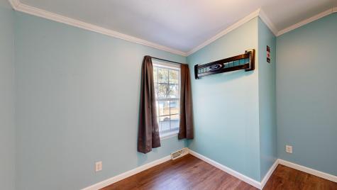 8 Harvest Lane Lewiston ME 04240