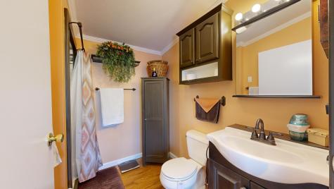 8 Harvest Lane Lewiston ME 04240