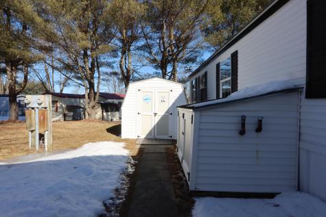 8 Harvest Lane Lewiston ME 04240