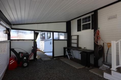 8 Harvest Lane Lewiston ME 04240