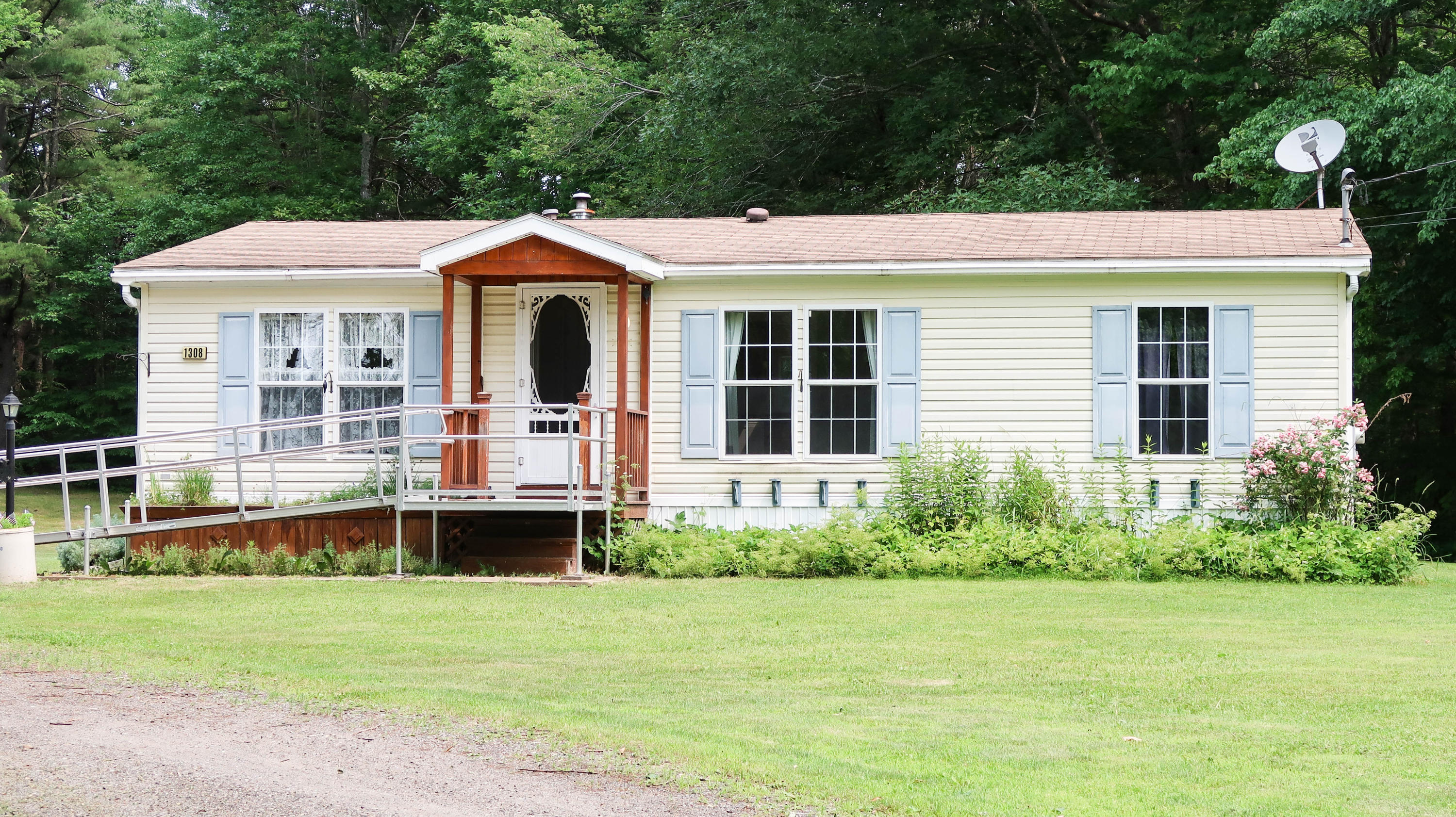 1308 Eastern Avenue Chelsea ME 04330