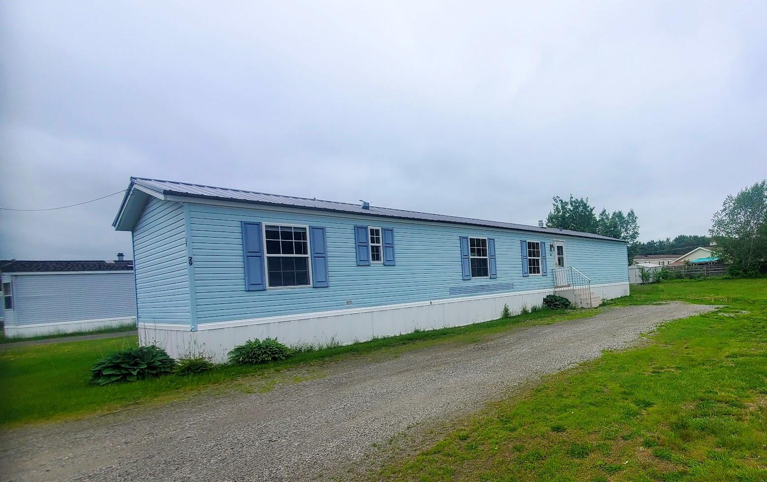 29 Harveys Trailer Park Skowhegan, ME