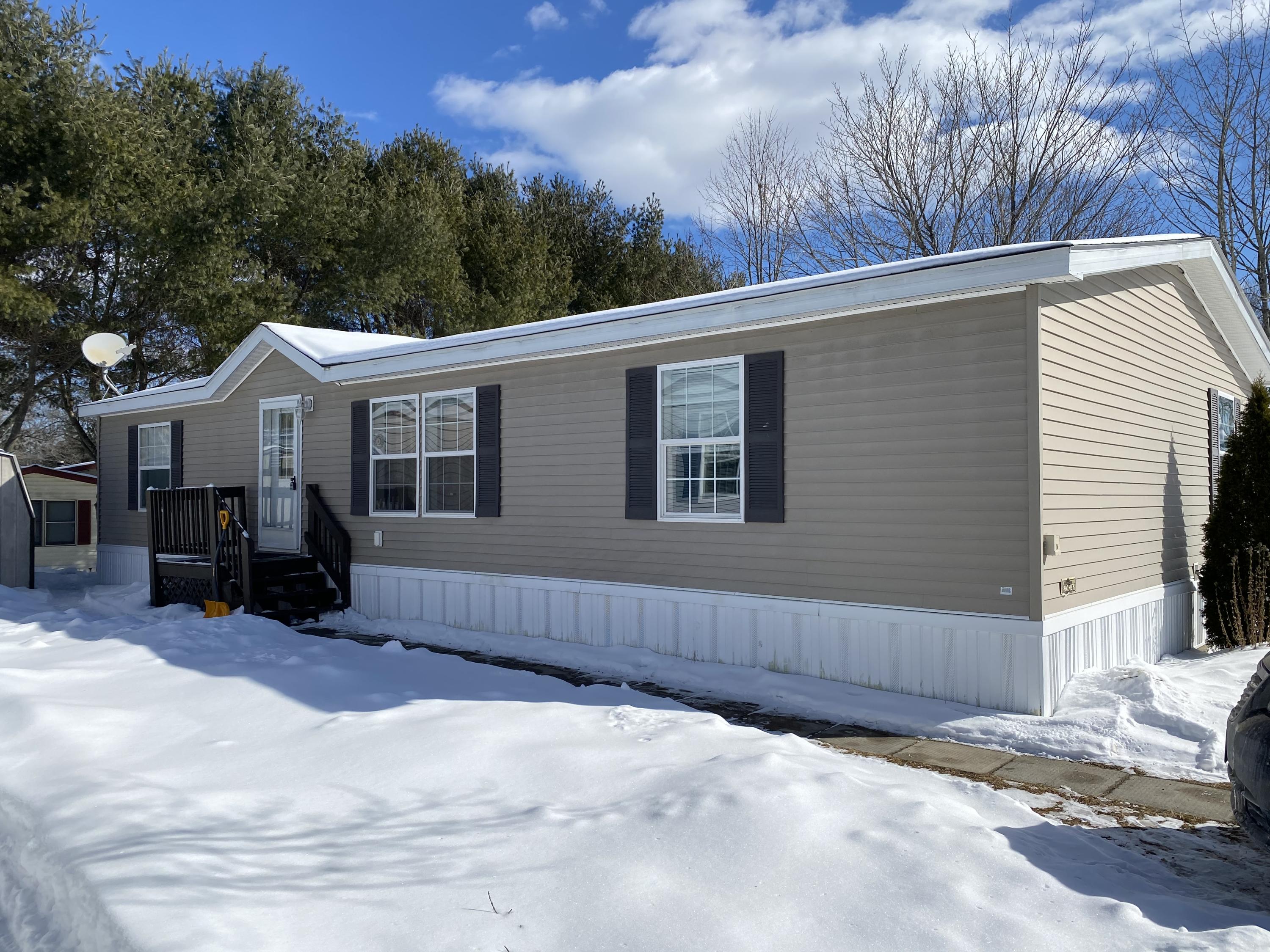 6 Harvest Lane Lewiston ME 04240