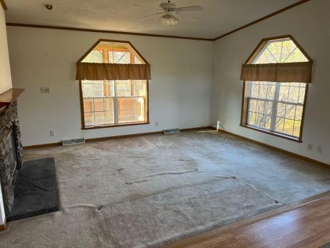 7 Deas Way Skowhegan ME 04976