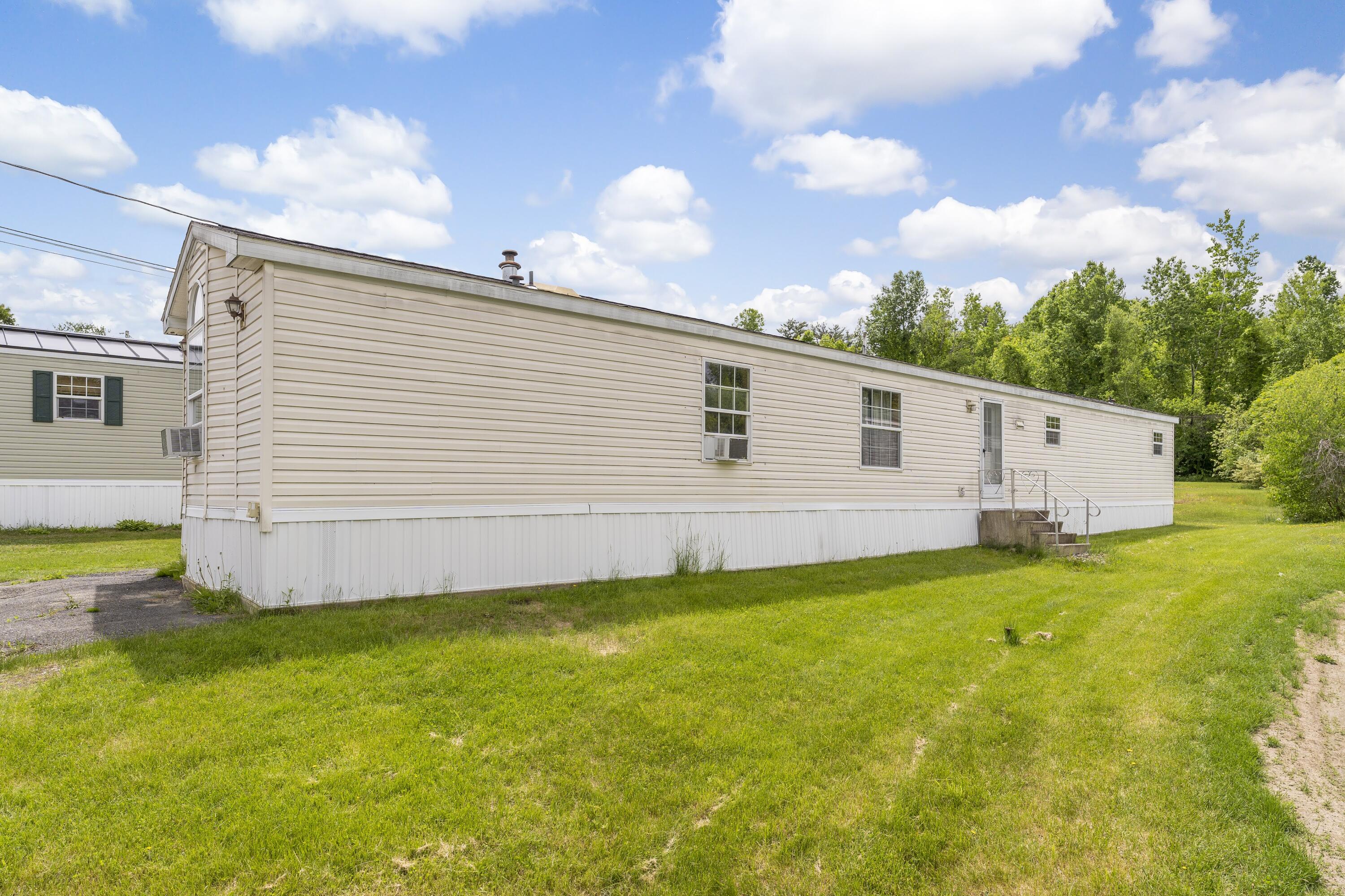 499 Augusta Road Winslow ME 04901