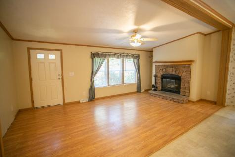 699 Pond Road Saint Albans ME 04971