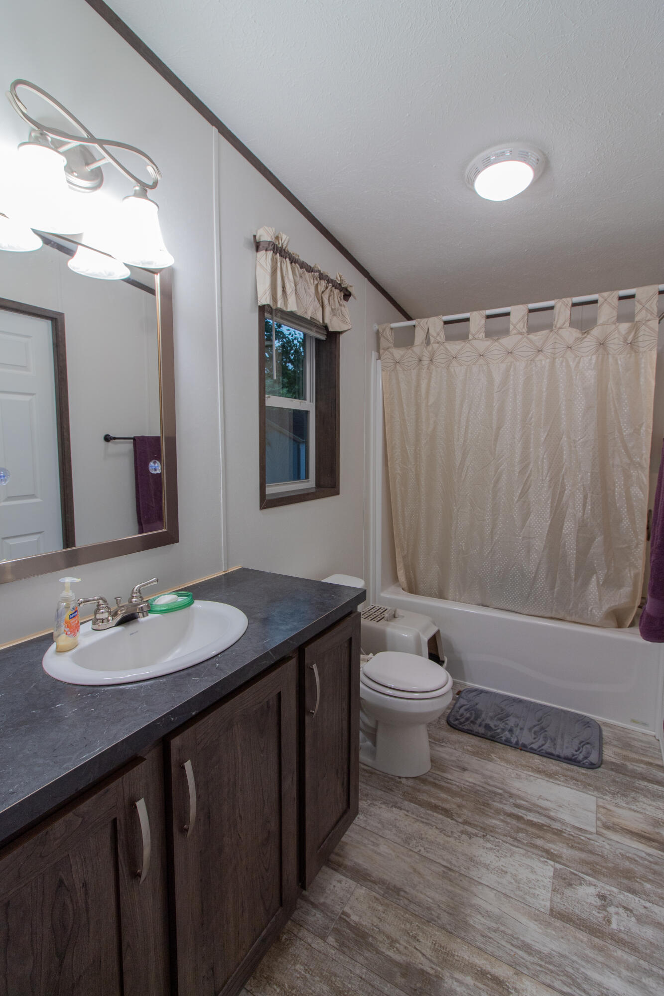 43 Larry Lane Brunswick ME 04011