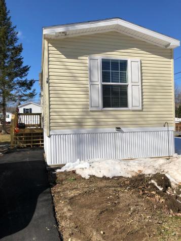 19 Kapote Drive Norway ME 04268