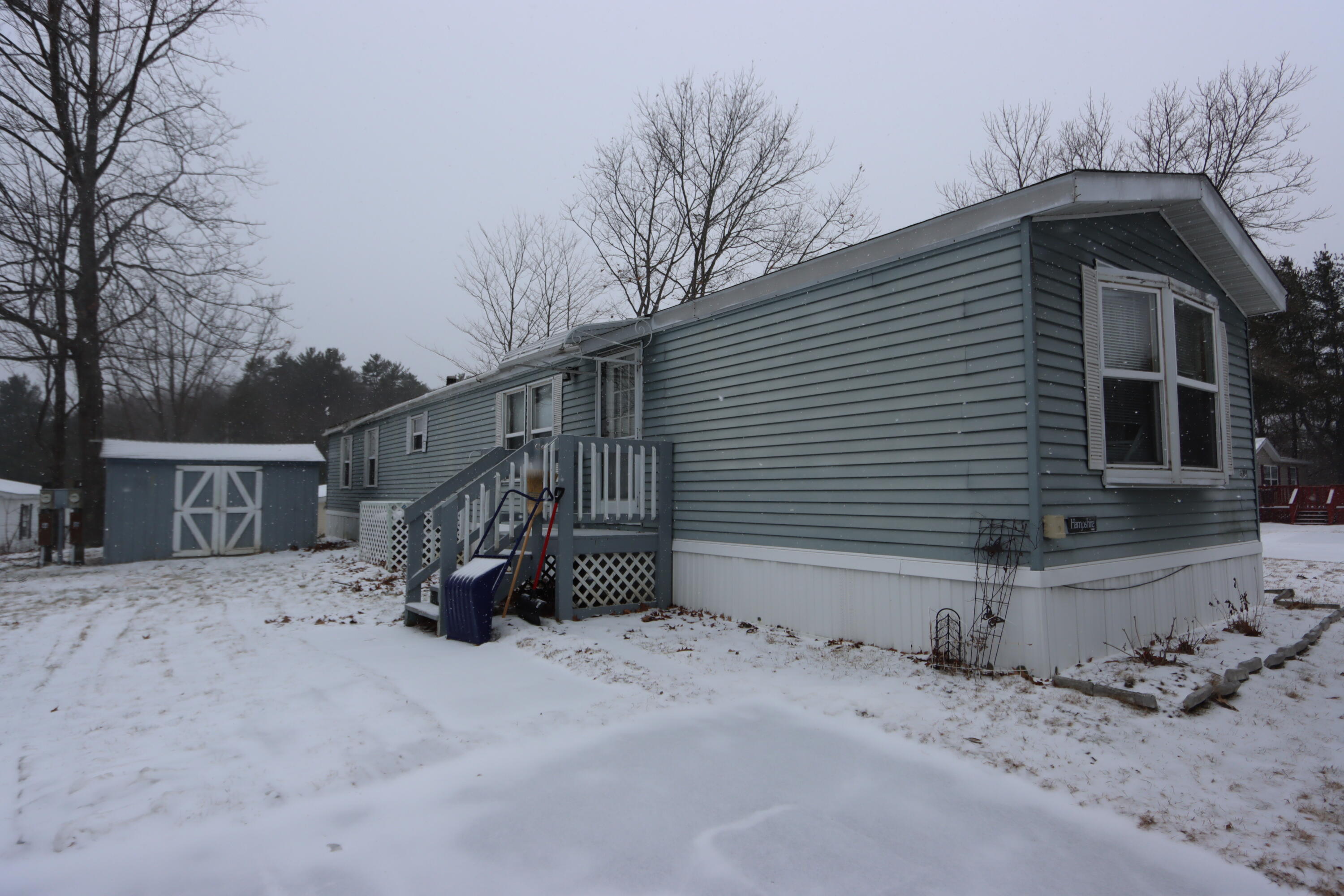 46 Circle Drive Lewiston ME 04240