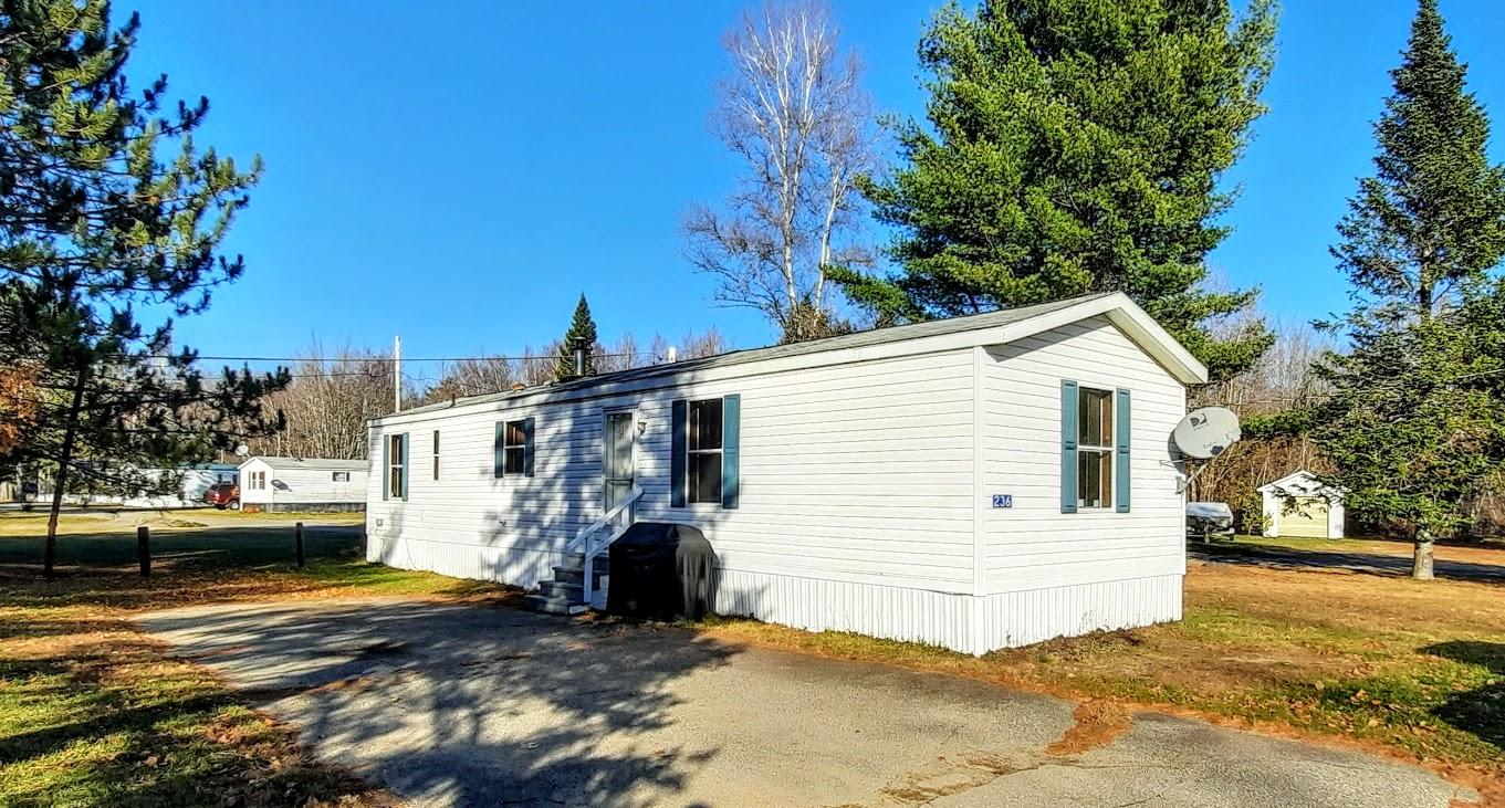 236 Kelley Mobile Home Park Park Millinocket, ME