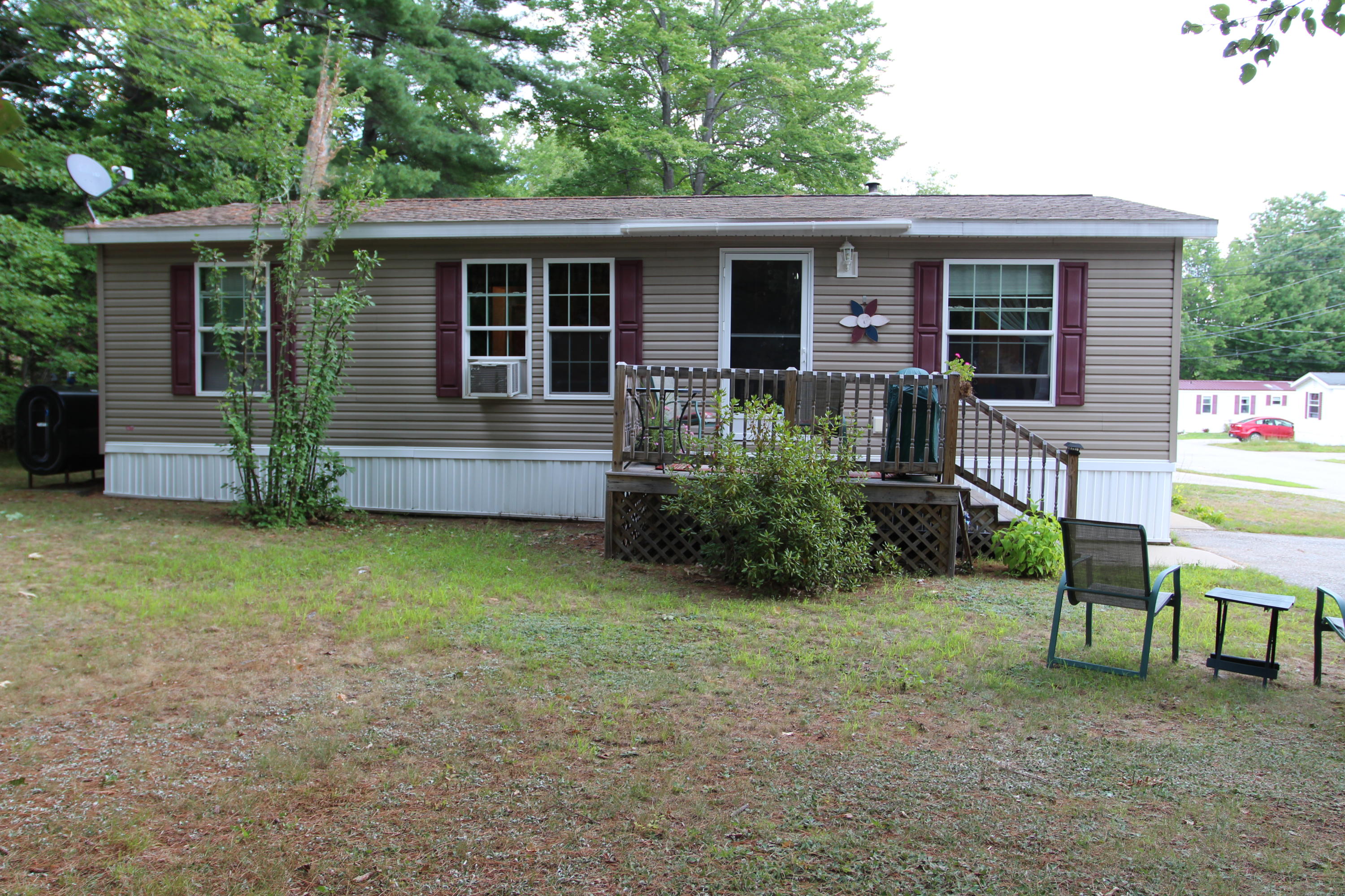 9 Hawthorn Drive Norway ME 04268