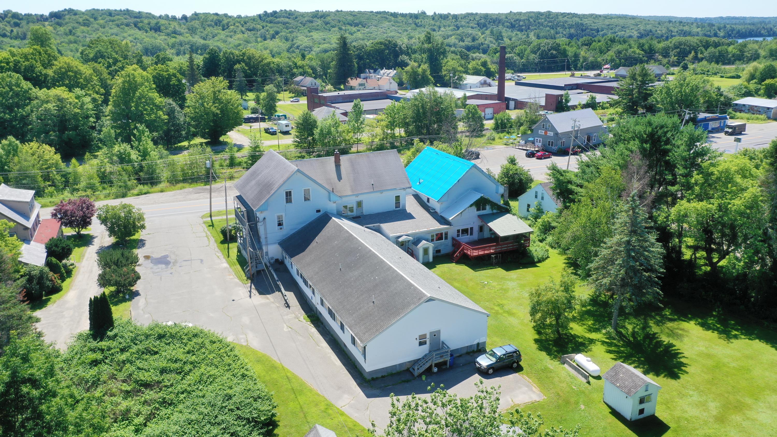 96 Me133 Winthrop Maine Real Estate Listing MLS 1427295