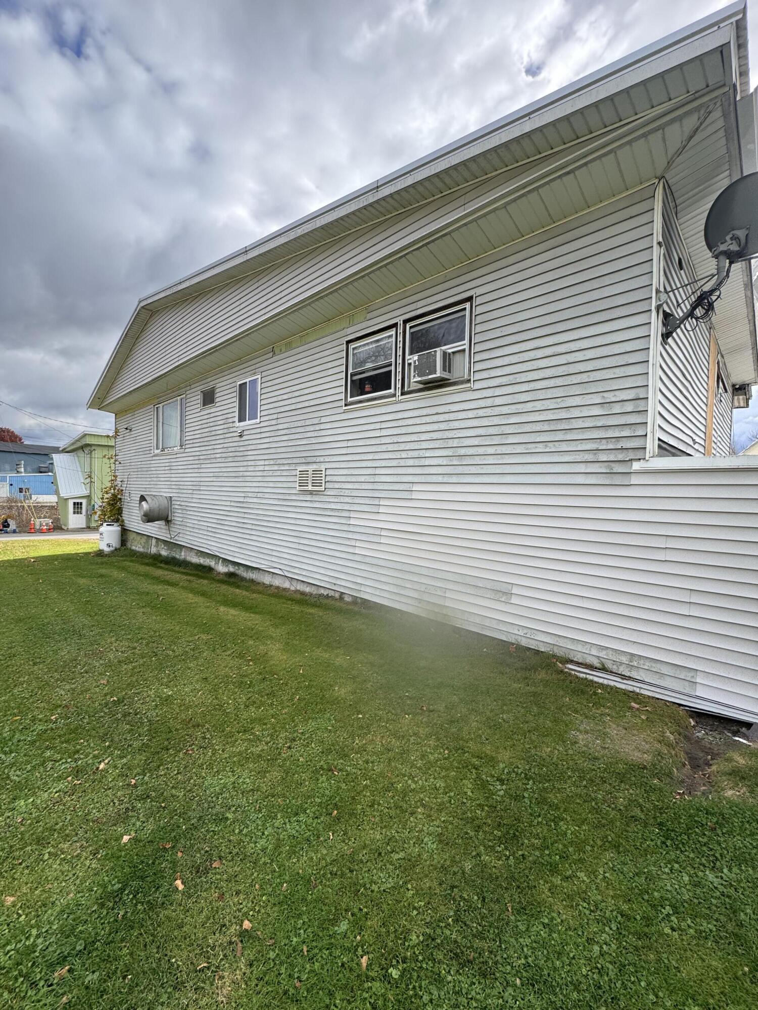 49 Main Street Hartland ME 04943